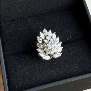 14K White Gold Diamond Cluster Ring
